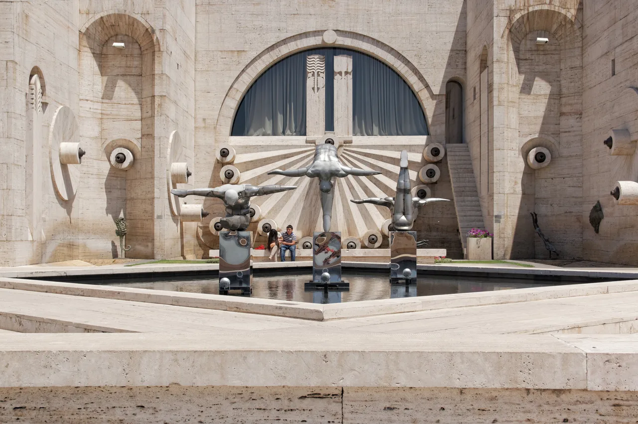 The Cascade complex in central Yerevan, a giant limestone stairway with fountains and sculpture terraces, a favourite nomad hangout